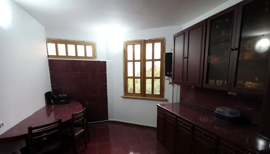 Family Rooms — Photo 10