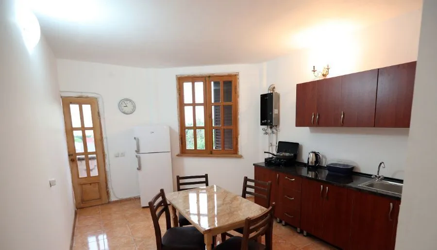 Family Rooms — Photo 13