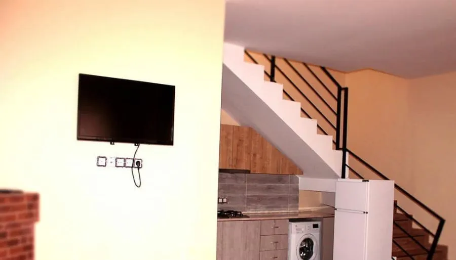 Family Rooms — Photo 8