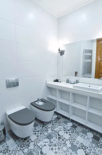 Exclusive Apartment in the Heart of Old Kutaisi — Photo 13