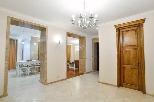 Exclusive Apartment in the Heart of Old Kutaisi — Photo 22