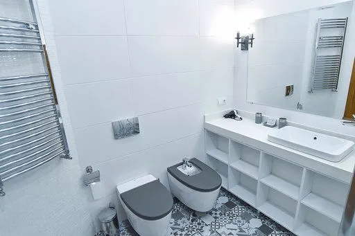 Exclusive Apartment in the Heart of Old Kutaisi — Photo 34