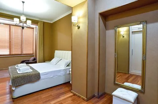 Exclusive Apartment in the Heart of Old Kutaisi — Photo 30