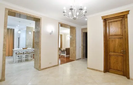Exclusive Apartment in the Heart of Old Kutaisi — Photo 46