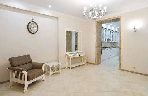 Exclusive Apartment in the Heart of Old Kutaisi — Photo 18