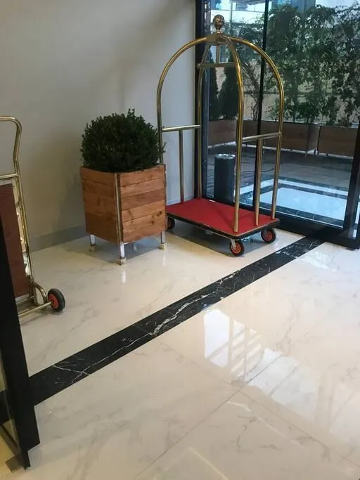 Orbi city, Apartment with sea view — Photo 1