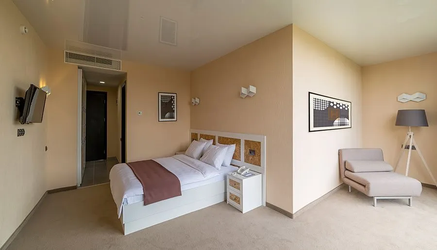 Iveria Inn — Photo 36