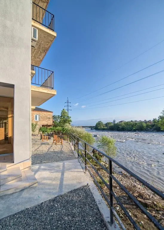 Four seasons riverside — Photo 15