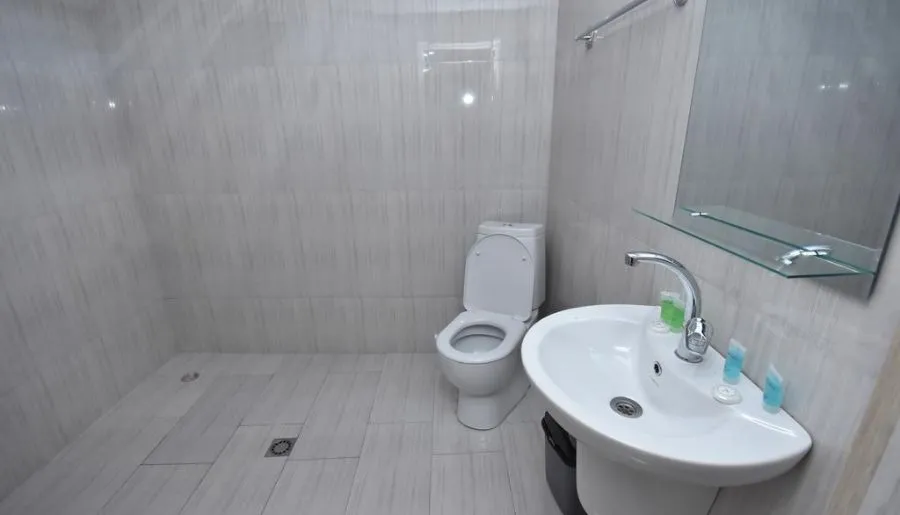 River S hotel — Photo 24
