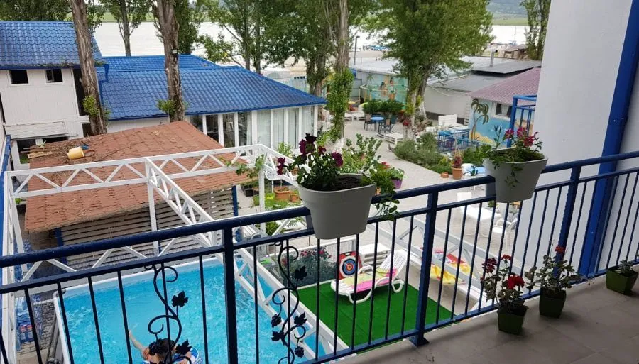 Laguna Beach Club Hotel at Bazaleti Lake — Photo 42