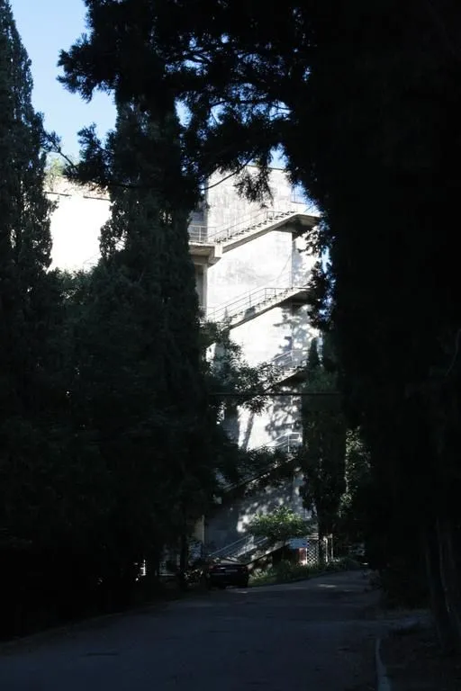 HOTEL MARCH — Photo 4
