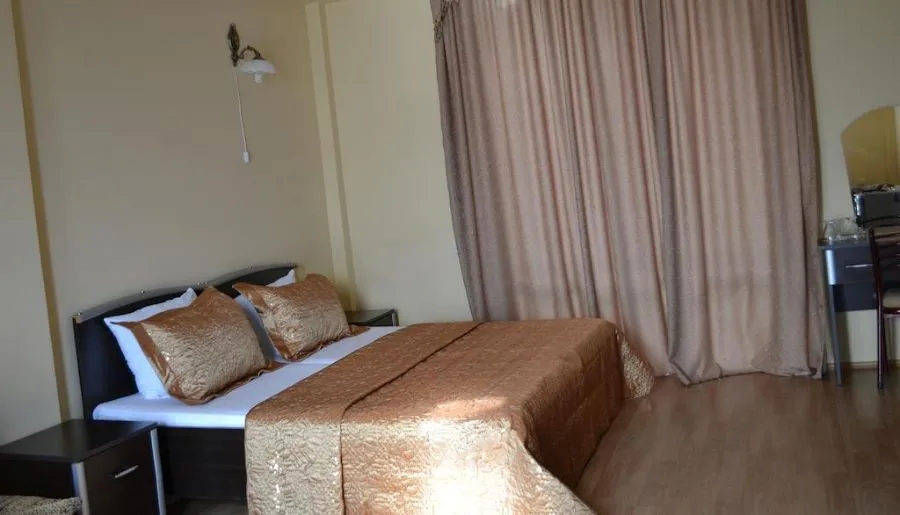 Lazuri Hotel — Photo 38