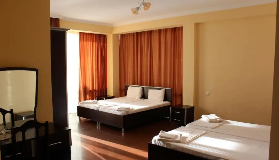 Lazuri Hotel — Photo 28
