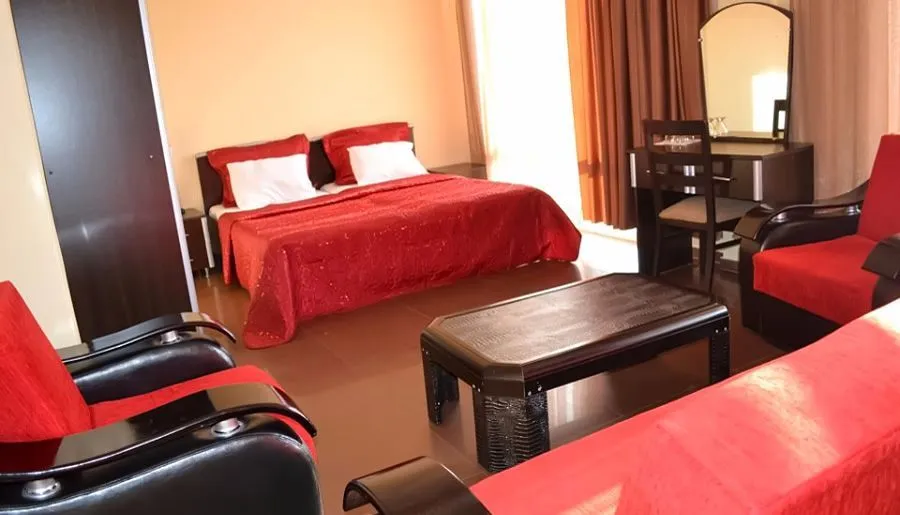 Lazuri Hotel — Photo 40