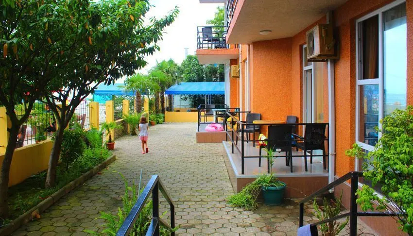 Lazuri Hotel — Photo 10