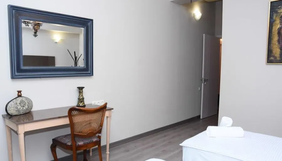 White residence Tsavkisi — Photo 32