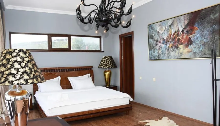 White residence Tsavkisi — Photo 44