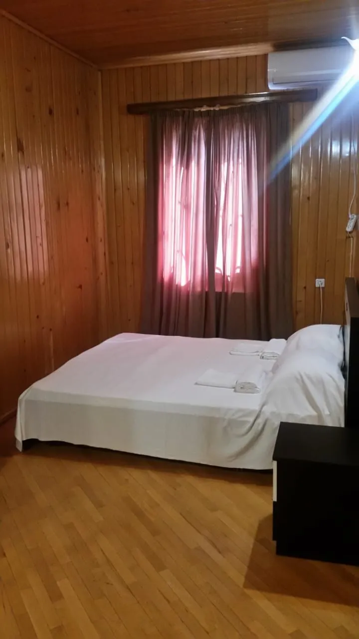 Central House — Photo 15