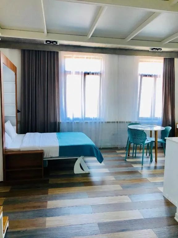 MARIINSKY APARTMENTS & HOTEL — Photo 32