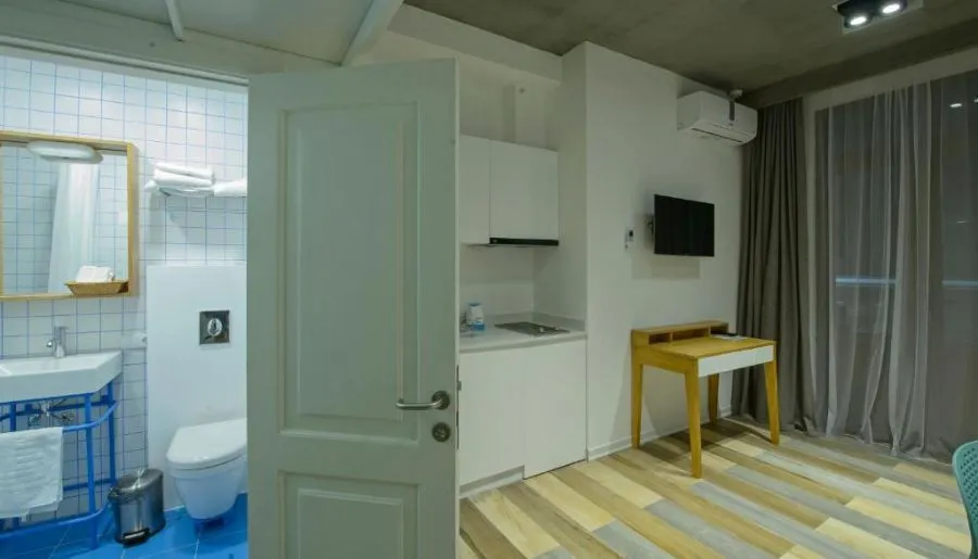 MARIINSKY APARTMENTS & HOTEL — Photo 48