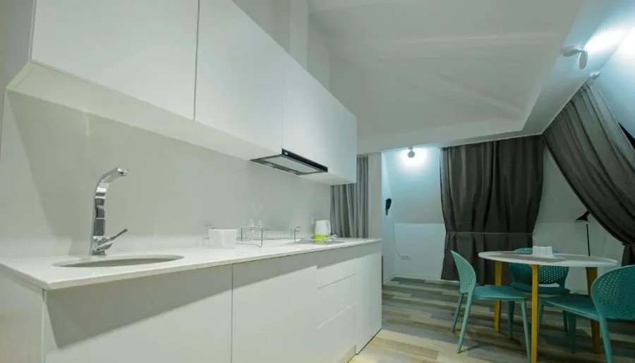 MARIINSKY APARTMENTS & HOTEL — Photo 40