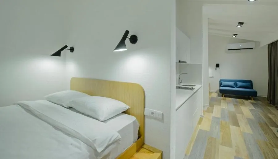 MARIINSKY APARTMENTS & HOTEL — Photo 24