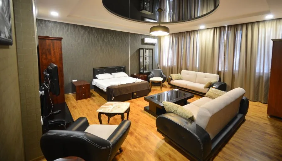 GREEN HOTEL — Photo 19
