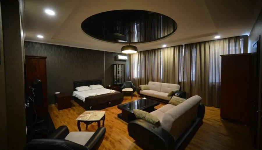 GREEN HOTEL — Photo 23