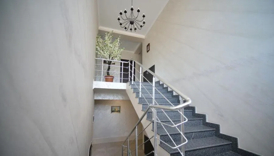 GREEN HOTEL — Photo 16
