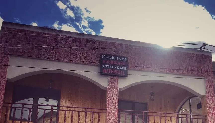 Cafe & Hotel Waterfall — Photo 19