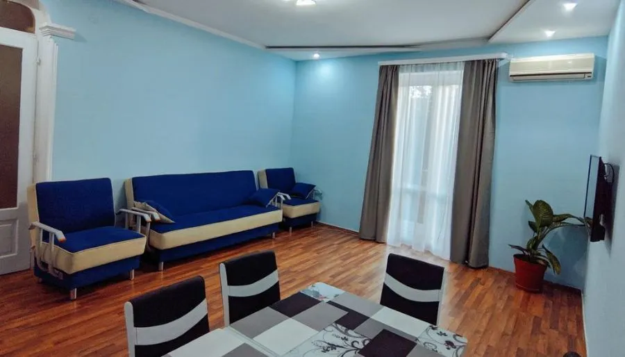 Apartment in old Tbilisi, Metekhi — Photo 10