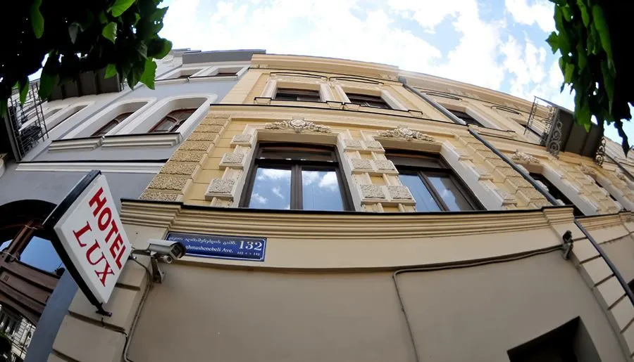 HOTEL LUX — Photo 14