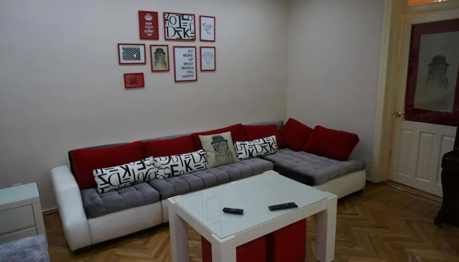 White tiger in  center Tbilisi — Photo 33