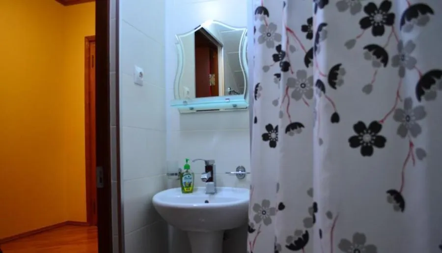 Guesthouse Lago & Wine Cellar — Photo 57