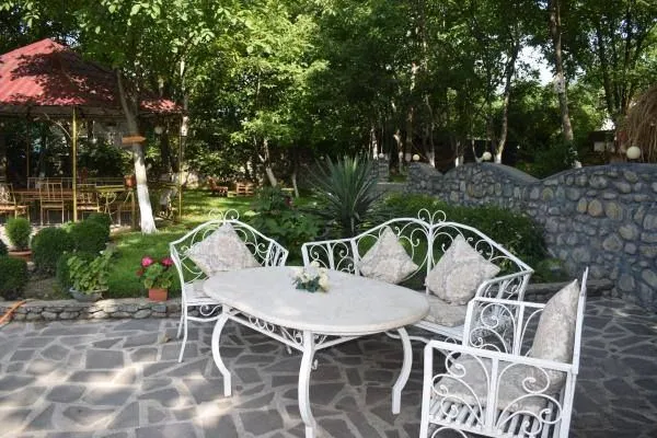 Guesthouse Lago & Wine Cellar — Photo 26