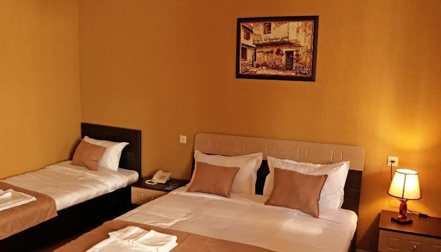 SISNO HOTEL — Photo 51