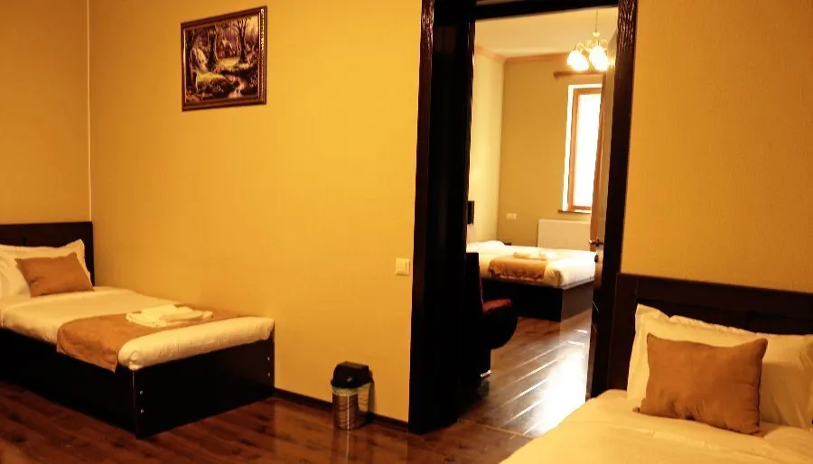 SISNO HOTEL — Photo 36
