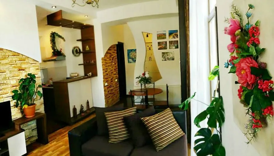 Apartment in old  Tbilisi I — Photo 18