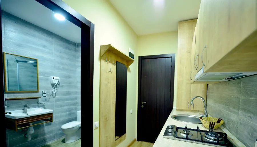 Family Rooms — Photo 12
