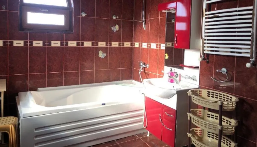 Laguna Villa with Sauna, Pool, Billiards & Garden at Bazaleti Lake — Photo 28