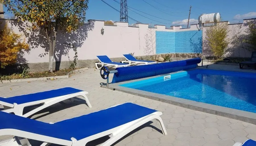 Laguna Villa with Sauna, Pool, Billiards & Garden at Bazaleti Lake — Photo 17