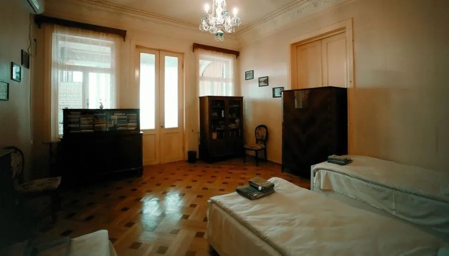 Guest house old Kutaisi — Photo 29