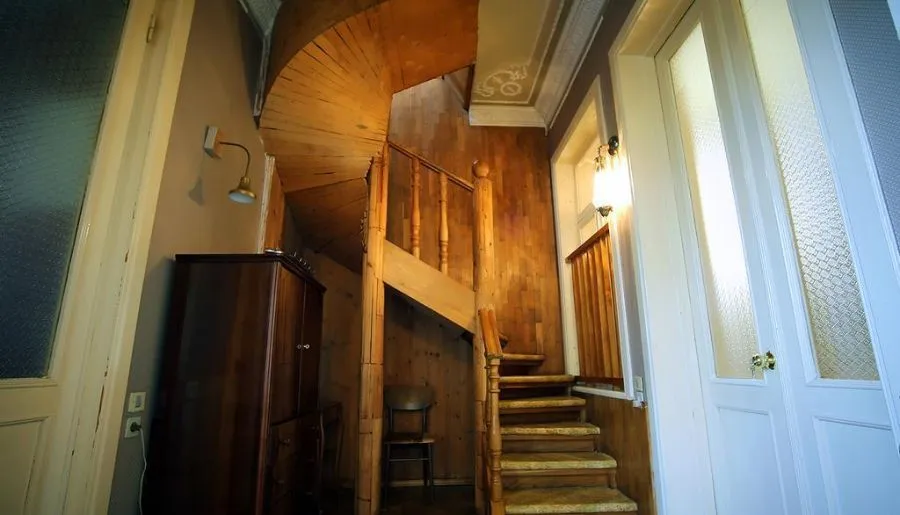 Guest house old Kutaisi — Photo 18