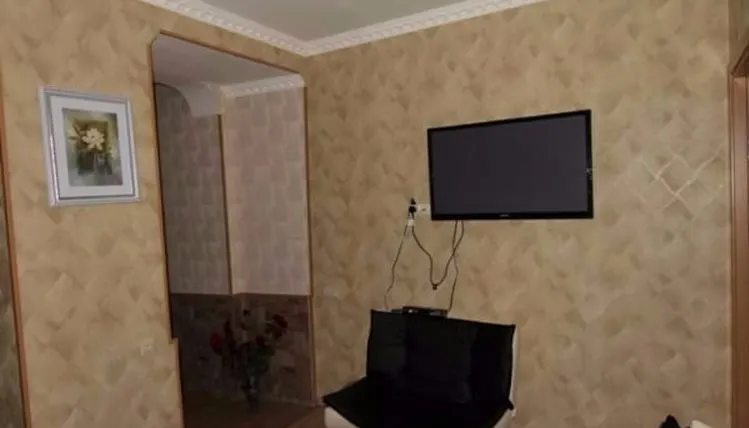 Old Tbilisi Apartment - 2 — Photo 7