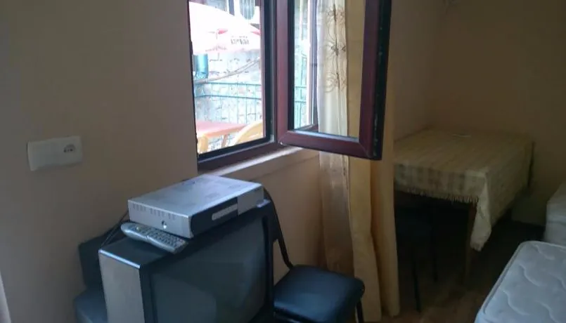 4 VILLA — Photo 39