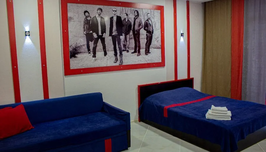 Rock Hotel First Line — Photo 41