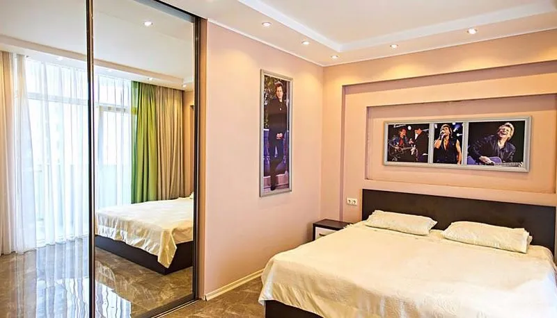 Rock Hotel First Line — Photo 22