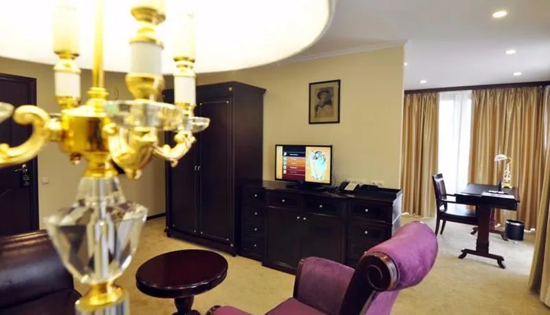Velvet Hotel — Photo 22