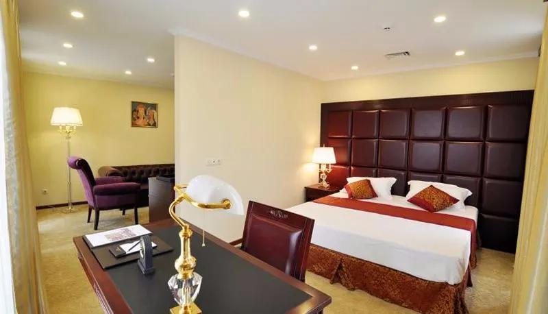 Velvet Hotel — Photo 20