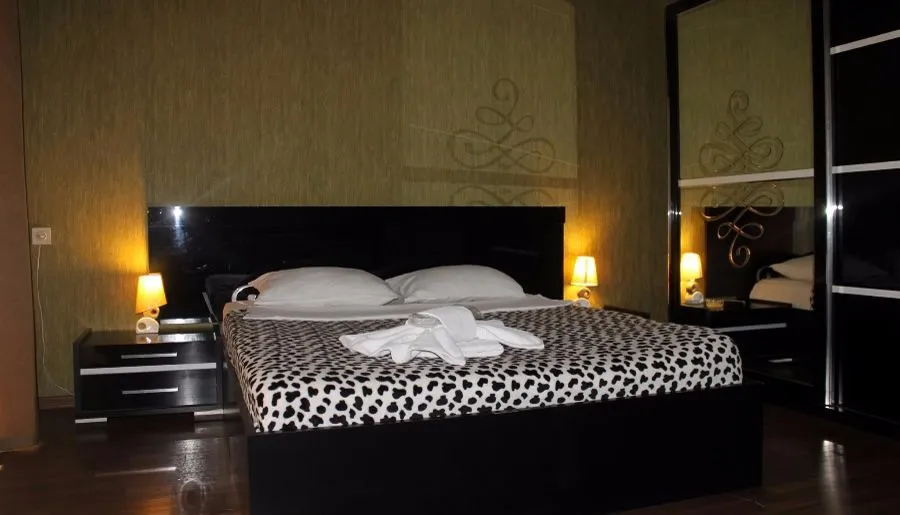 Majestic Hotel Tbilisi — Photo 21